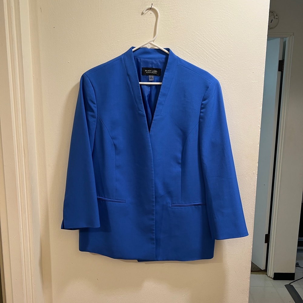 BLUE BLAZER